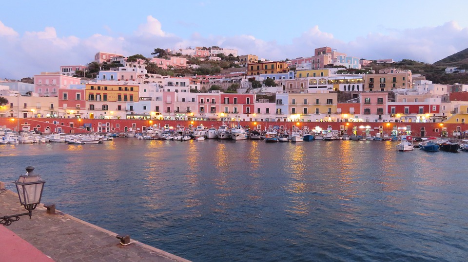 isola di ponza tramonto