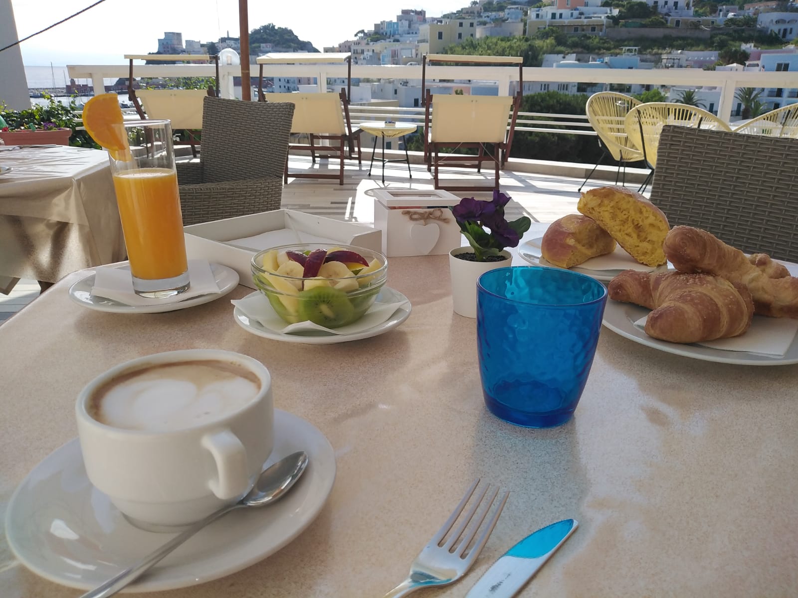 colazione b&b da laura ponza