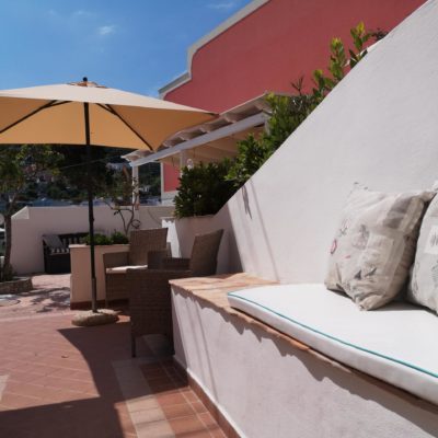 esterno divano bnb ponza